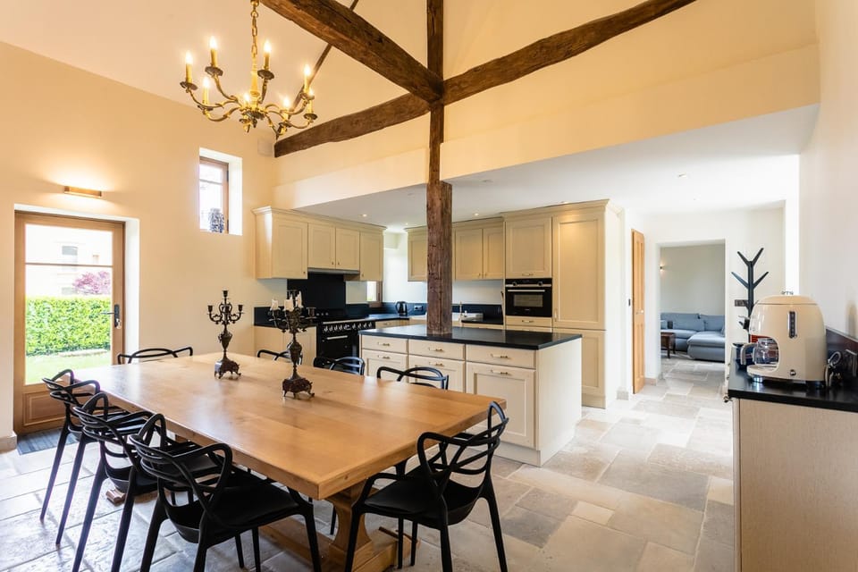 Guardian house of Château Monteil with heated pool and jacuzzi House in Occitanie