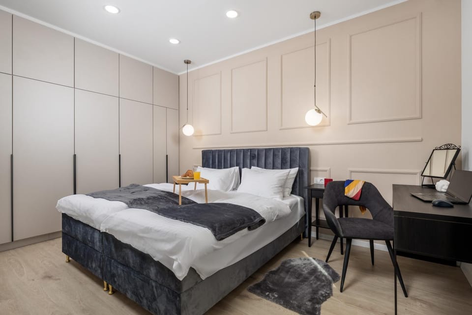 Bed, Bedroom, hair dresser, wardrobe