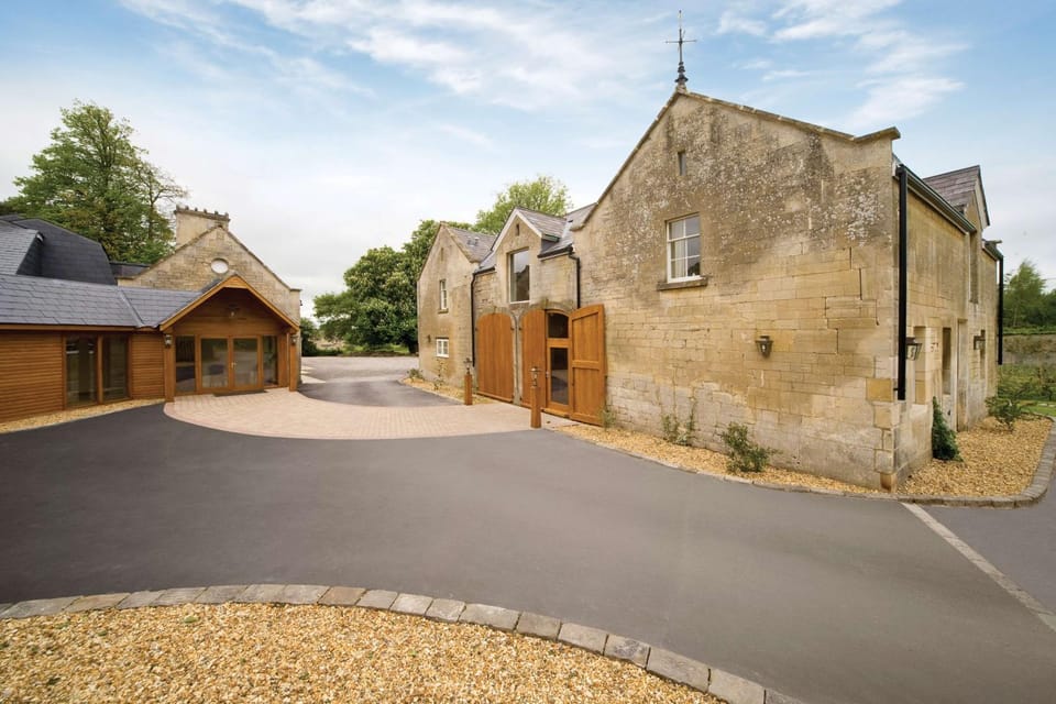 Property building, On site