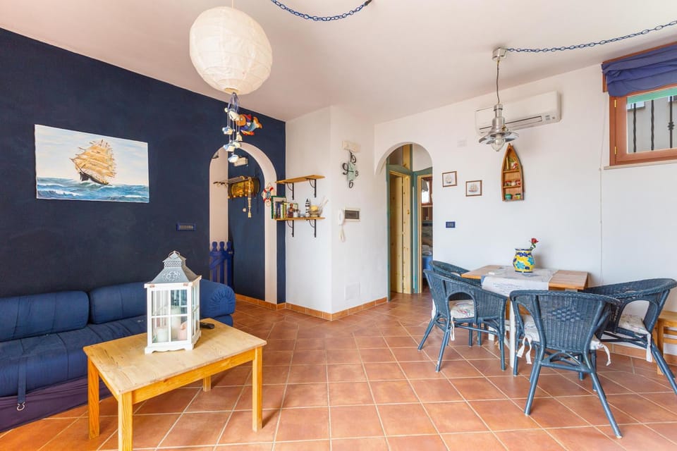 Living room, Seating area, air conditioner