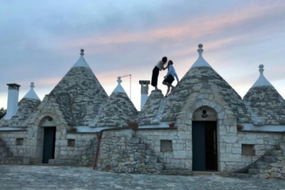 Trullo with swimming pool. Charme&relax House in Province of Taranto