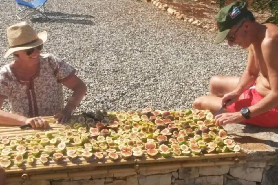 Trullo with swimming pool. Charme&relax House in Province of Taranto