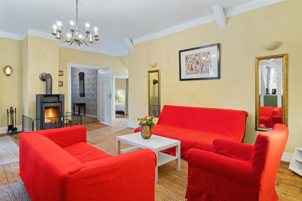 Landferienwohnung im Gutshaus OFC 28 Apartment in Mecklenburg-Vorpommern, Germany