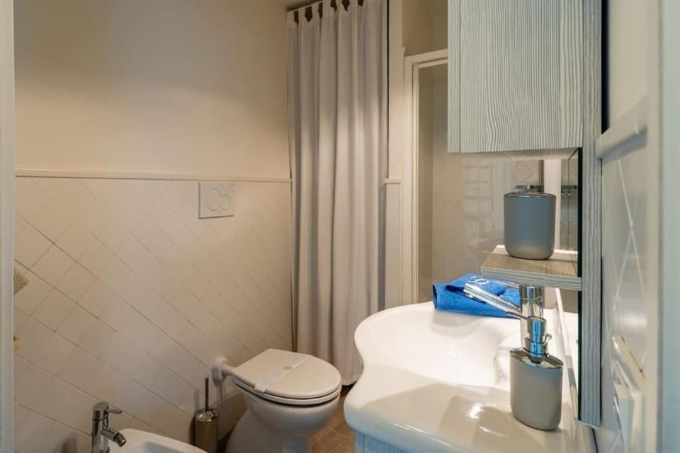* Villa Limonaia - Best location, view and jacuzzi Apartment in Barga