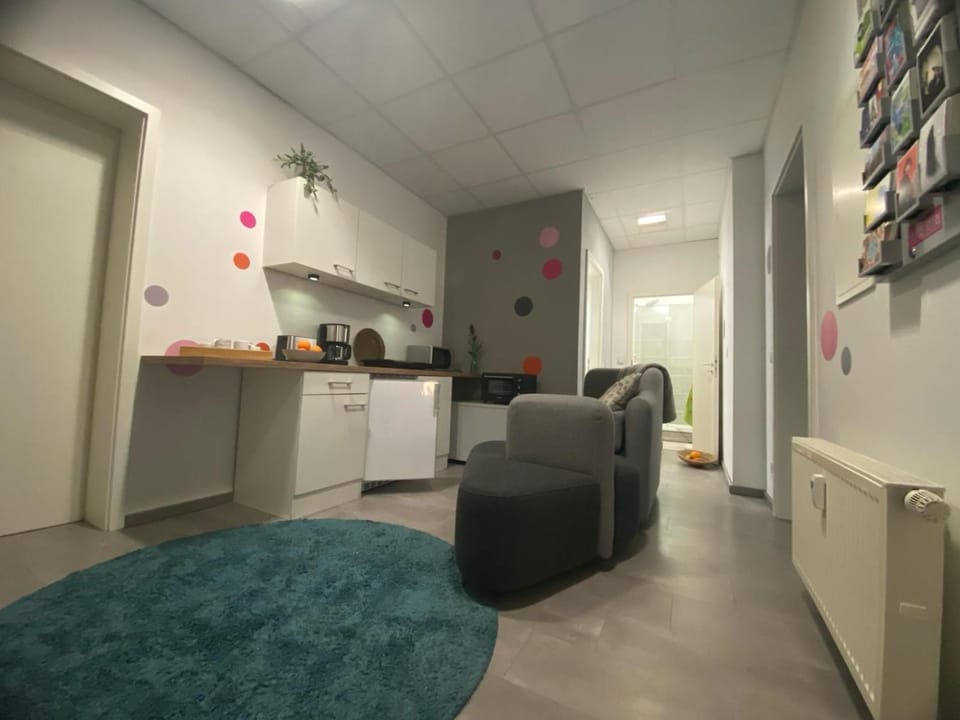Dining area, Communal kitchen