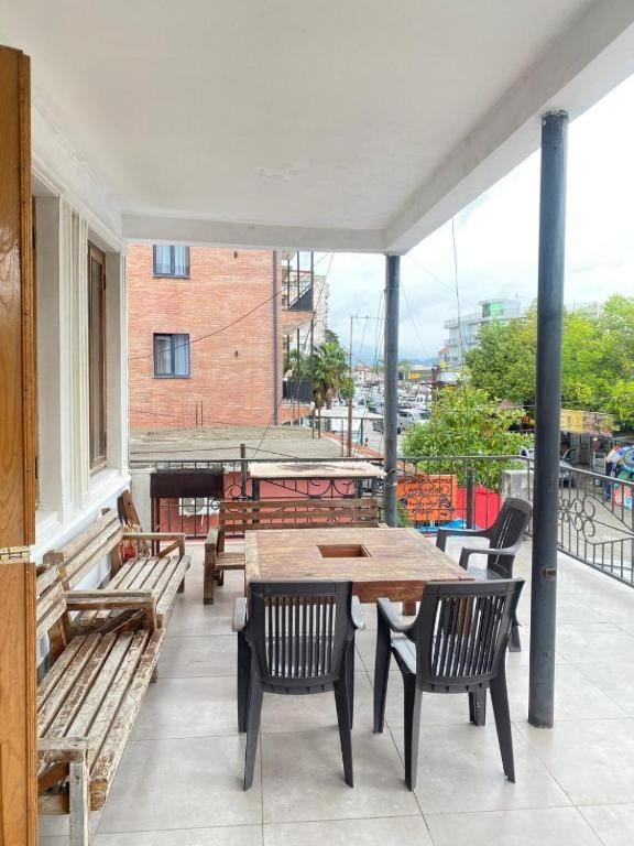Гостевой дом ЧАЙКА Этаж с отдельным входом Apartment in Adjara, Georgia