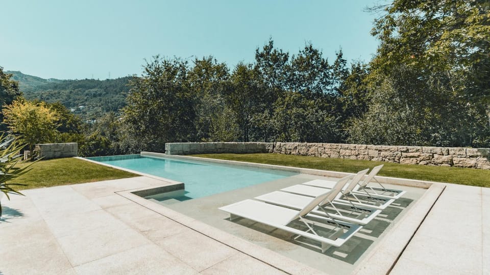 Spring, Day, Natural landscape, Garden, Spa and wellness centre/facilities, Garden view, Pool view, Swimming pool, sunbed