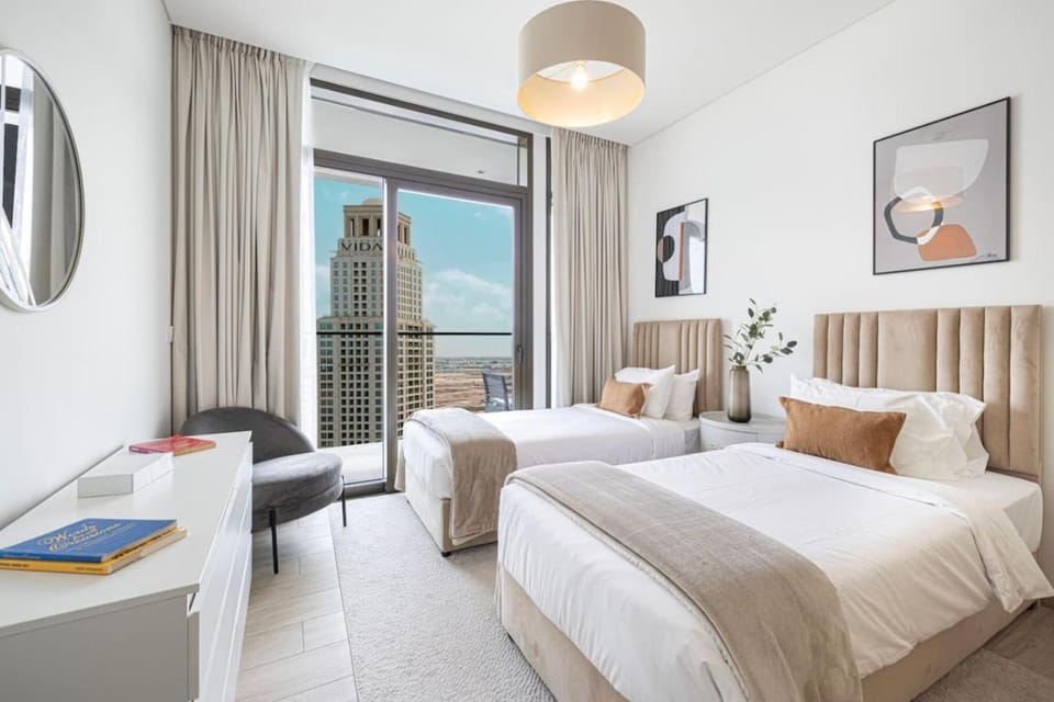 Lux 1BR Apartment with Amazing view in Palace Residences Creek Harbor Apartment in Dubai