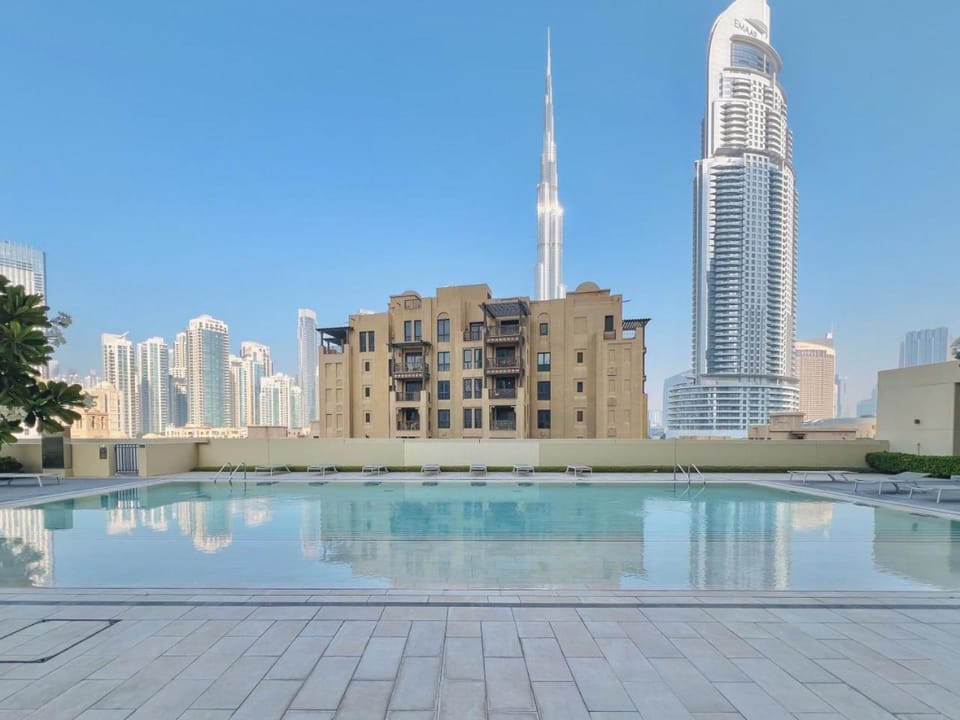 High Floor, 2BR in Burj Royale, 3 Minutes Walk to Dubai Mall Apartment in Dubai