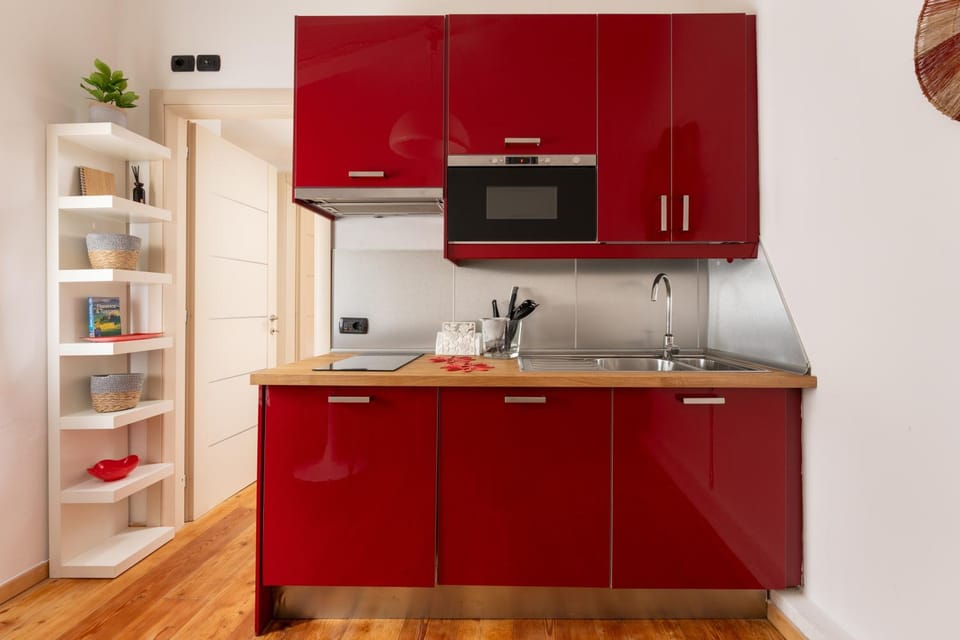 Kitchen or kitchenette
