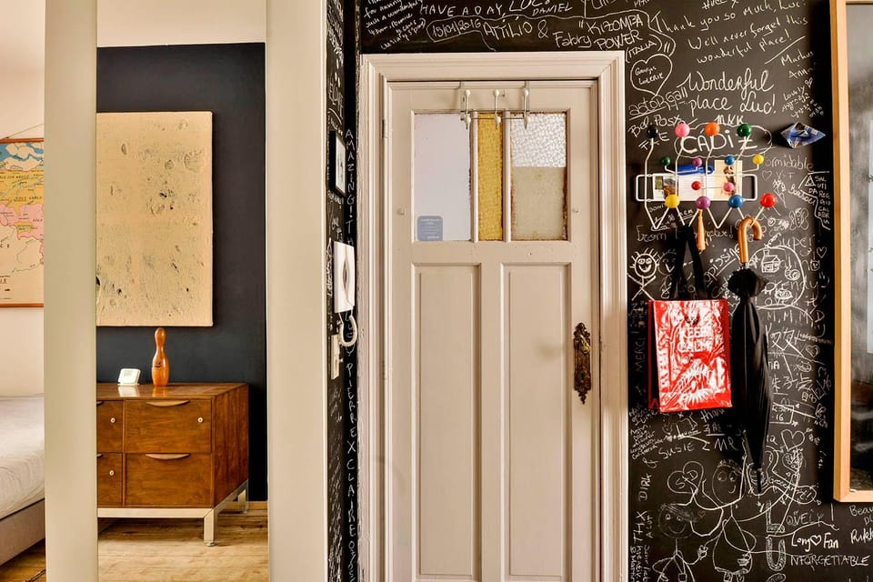 Kitchen or kitchenette, Bedroom