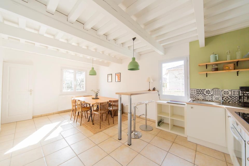 Kitchen or kitchenette, Seating area, Dining area, kitchen, kitchen