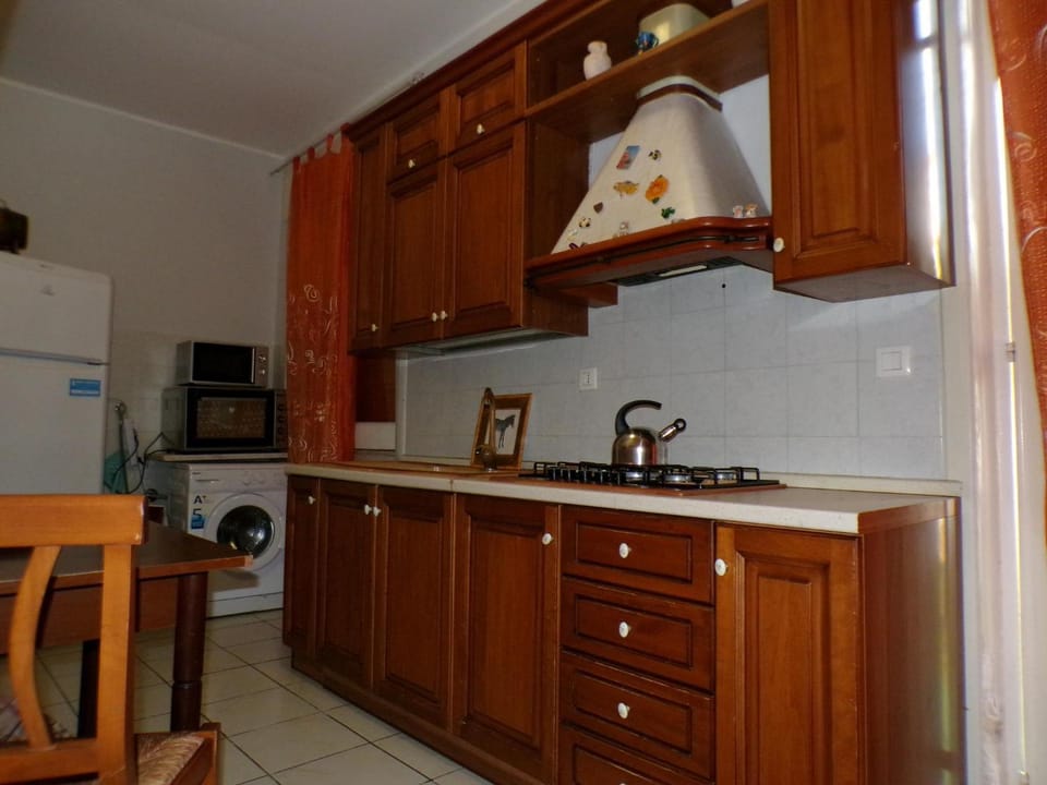 Villa near the sea in full relaxation - large garden wi-fi Villa in Fontane Bianche