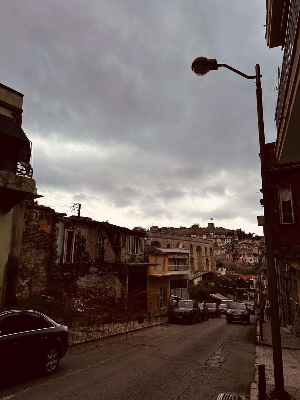 Day, Neighbourhood, City view, Street view, Location, Parking