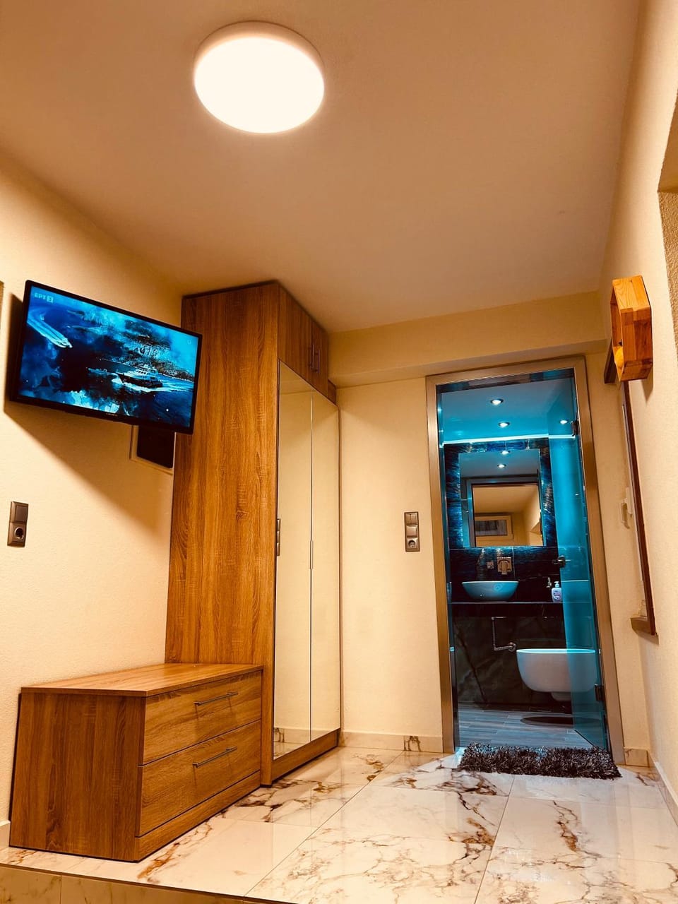 Communal lounge/ TV room, TV and multimedia, Evening entertainment