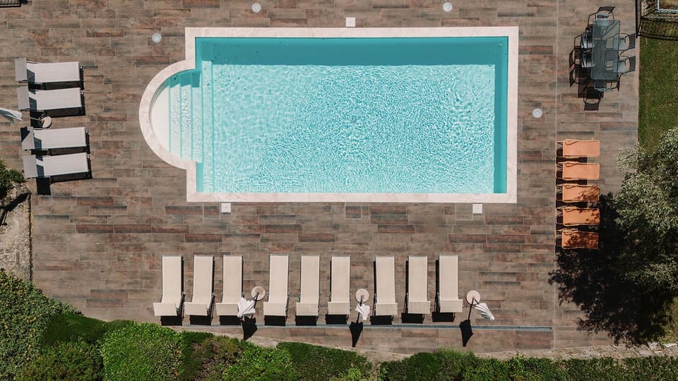 Solarium, Swimming pool, Swimming pool