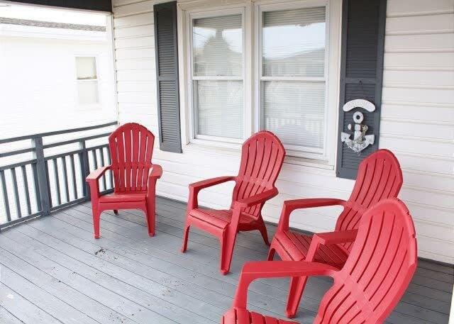 Family - Johnsons Lair- Approx 476 Feet to the Beach House in North Myrtle Beach