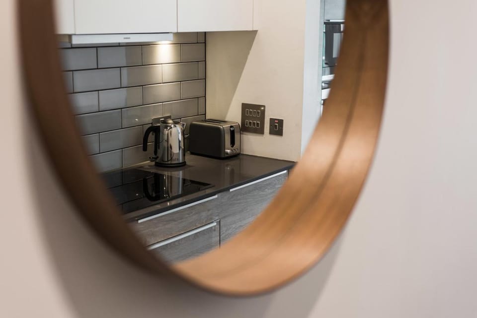 Cool urban apartment with stunning Castle views Apartment in Edinburgh
