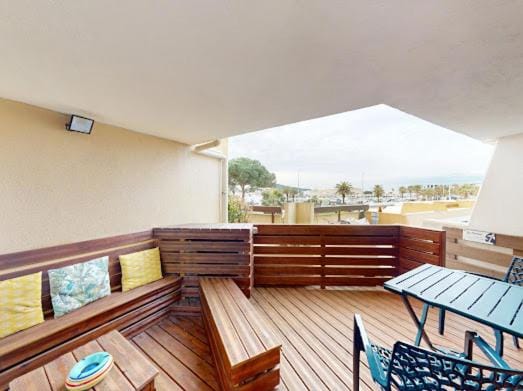 Le Donjon Port Nature 5 Village Naturiste Cap d'Agde Apartment in Agde