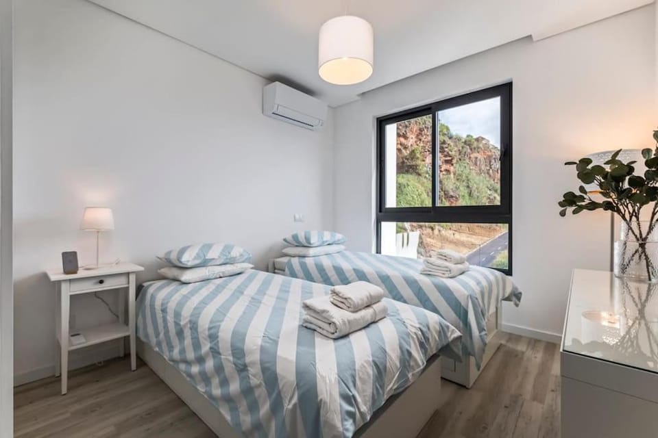 CENTRAL LOCATION - WITH POOL Apartment in Funchal