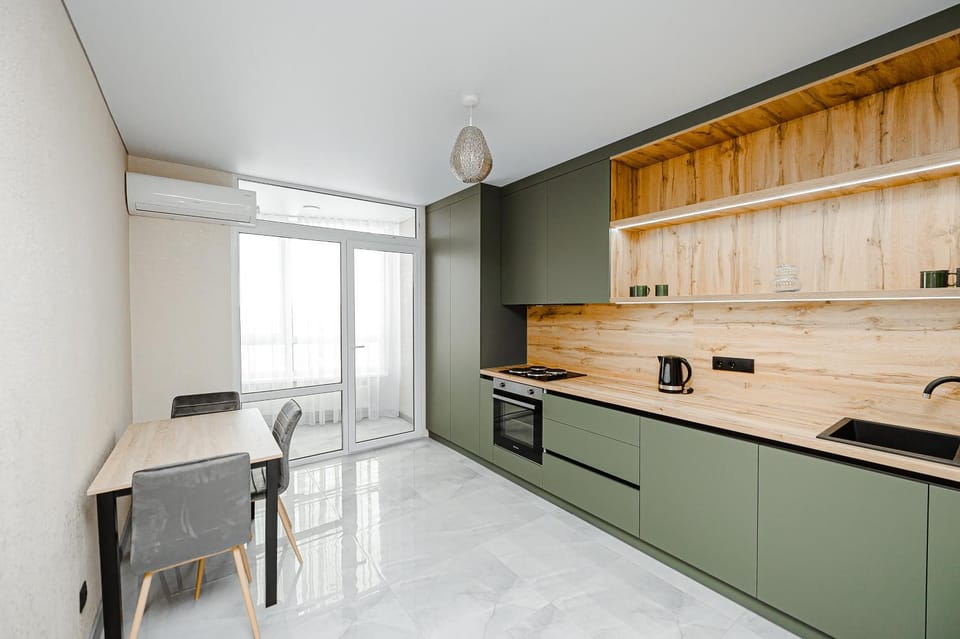 Dining area, kitchen, air conditioner