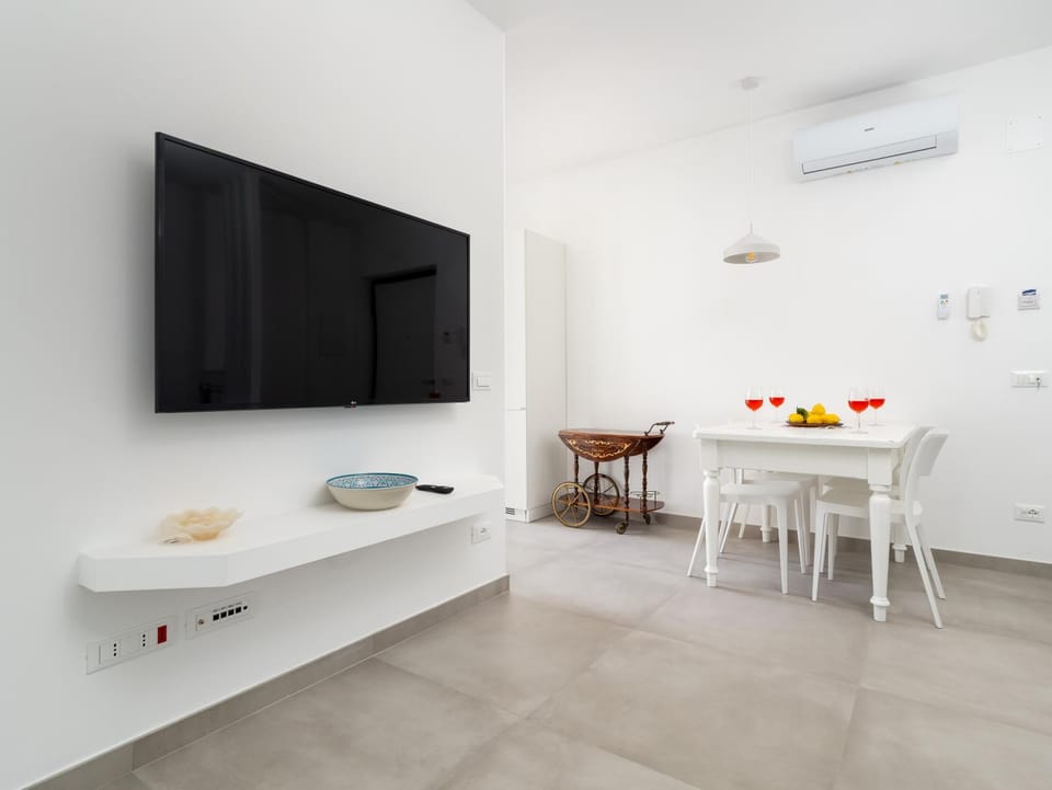 Lounge or bar