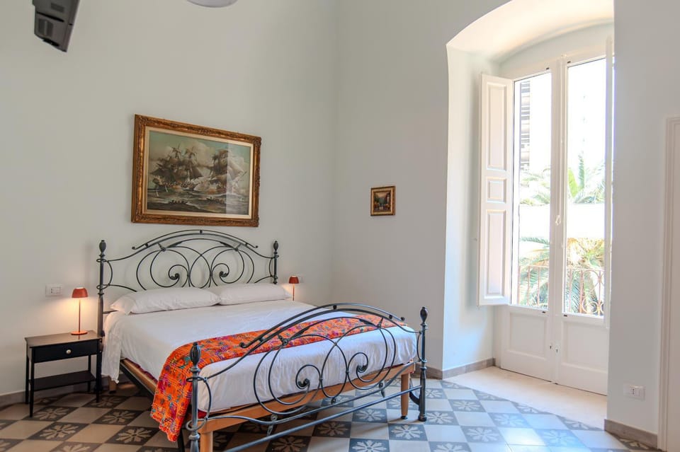 Bed, Balcony/Terrace, Bedroom