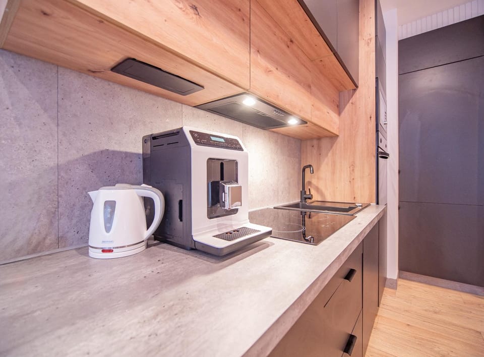 Coffee/tea facilities, Kitchen or kitchenette, pet friendly, stove