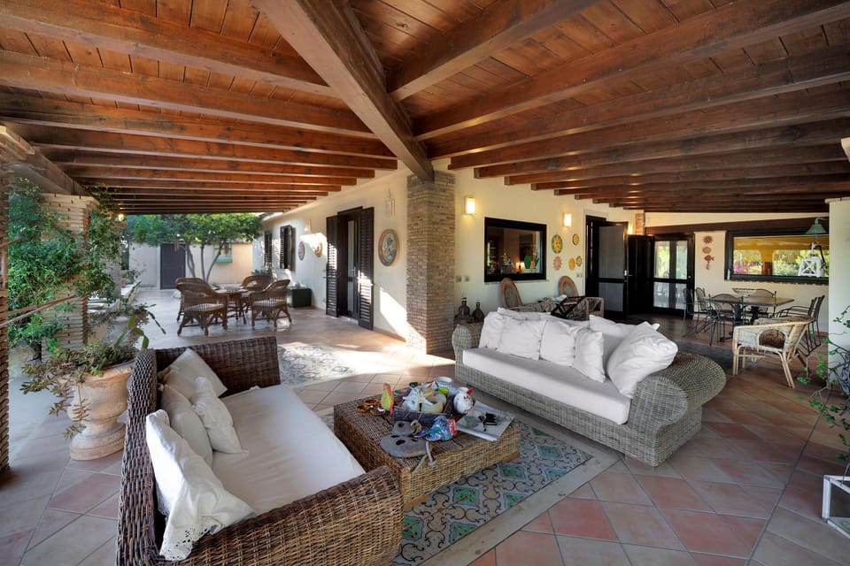 Patio, Balcony/Terrace, Seating area, Dining area, Garden view, hair dresser