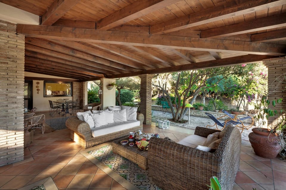 Patio, Day, Garden, View (from property/room), Balcony/Terrace, Seating area, Garden view