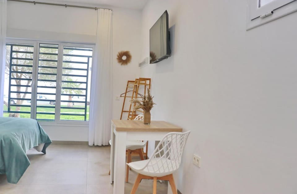 TV and multimedia, Dining area
