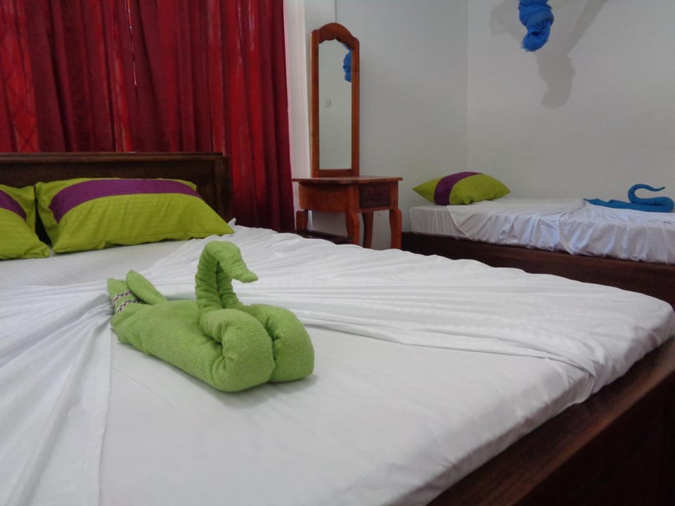 Wellawaya Rest House Bed and Breakfast in Uva Province, Sri Lanka