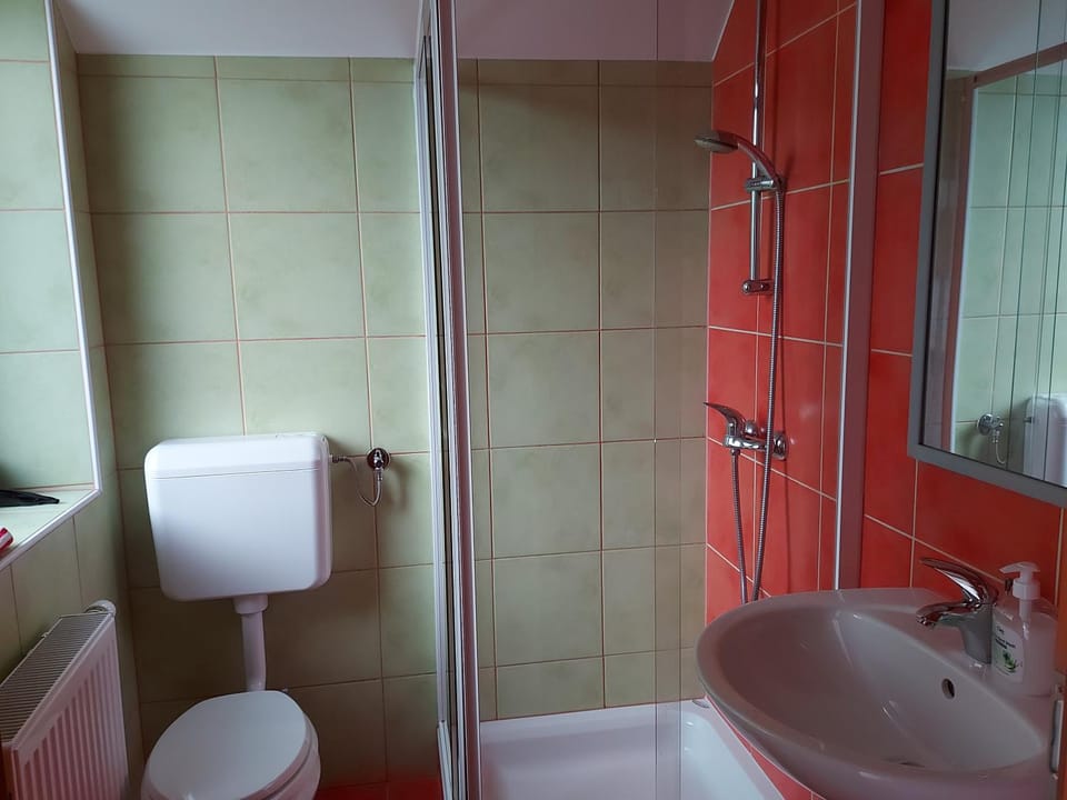 Apartments and Rooms Martuljk Bed and Breakfast in Friuli-Venezia Giulia