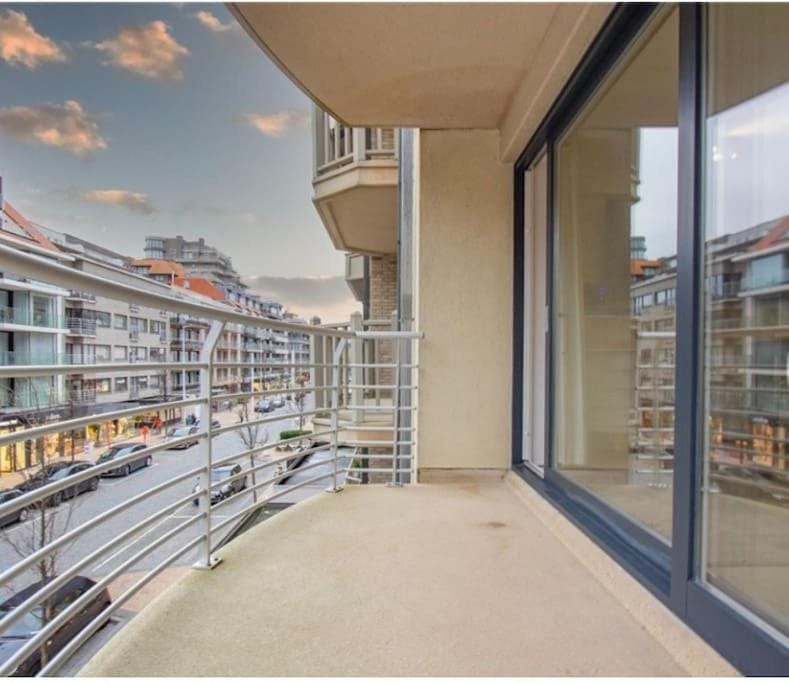 Modern ingericht appartement Apartment in Koksijde