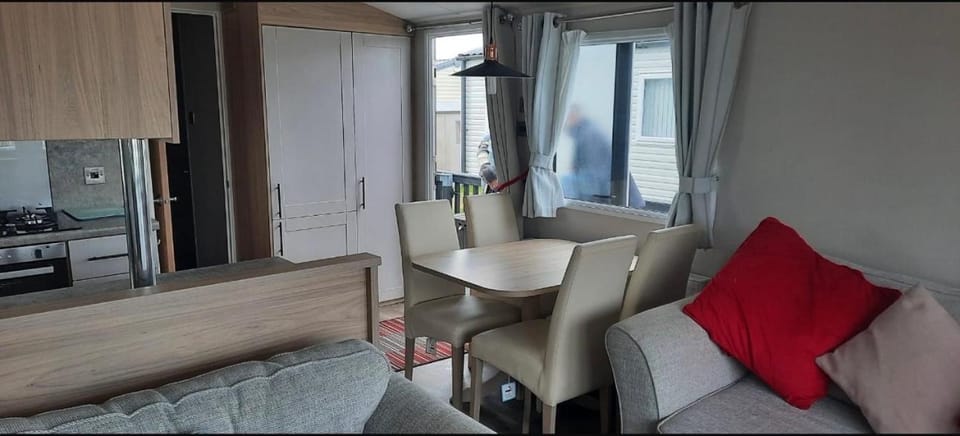 Parkland retreat Robin Hood Rhyl House in Rhyl