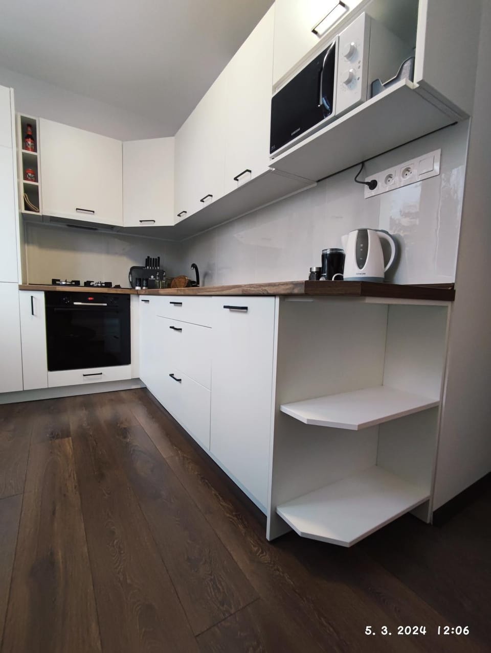 dishwasher, minibar, pet friendly, stove, toaster, washing machine, dryer, kitchen