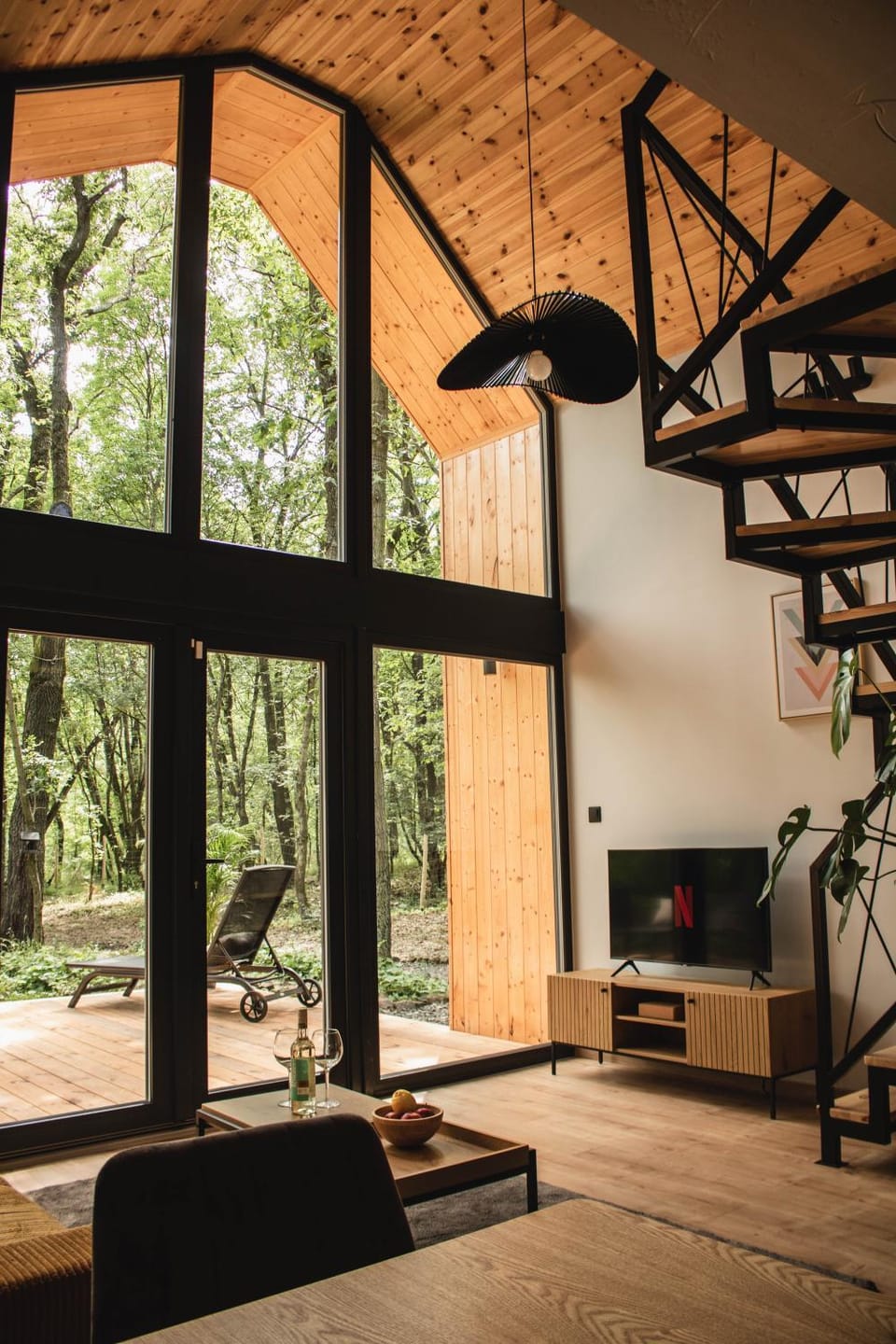 Communal lounge/ TV room, TV and multimedia, Living room, Evening entertainment