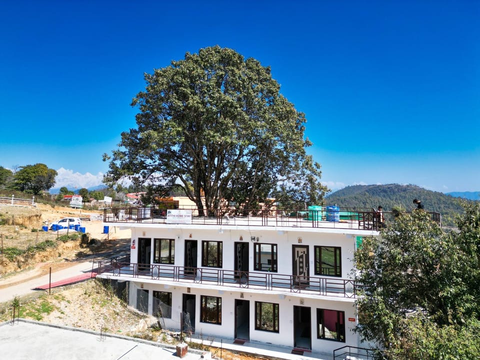 Property building, Natural landscape, Mountain view