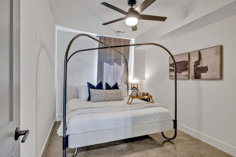 Euphony - Designer Furnishings - 5 mins to Broadway House in Nashville