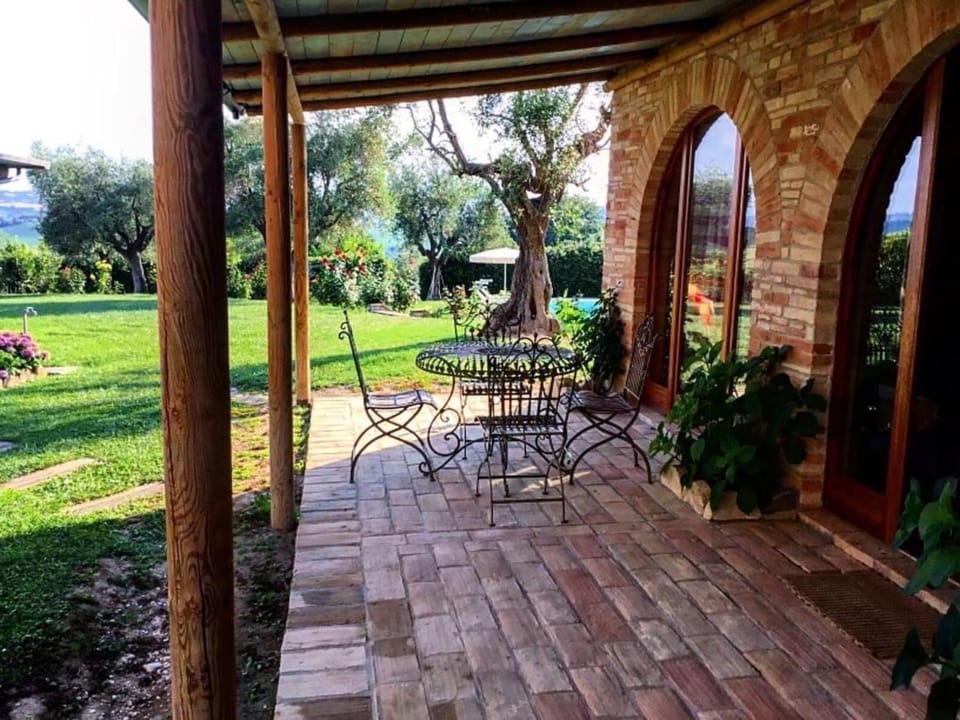 La Villa degli Ulivi House in Marche