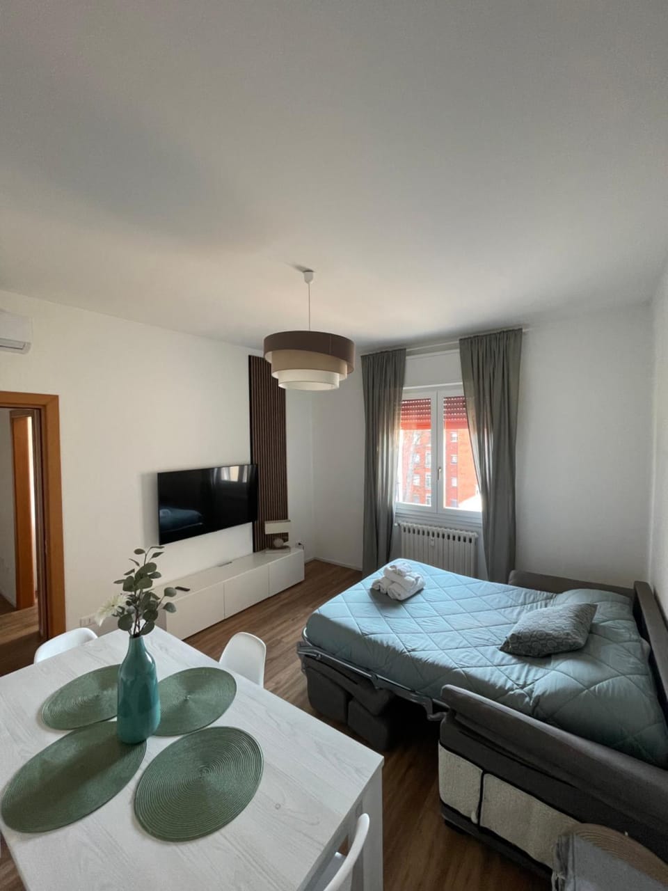 Bed, Living room, Bedroom