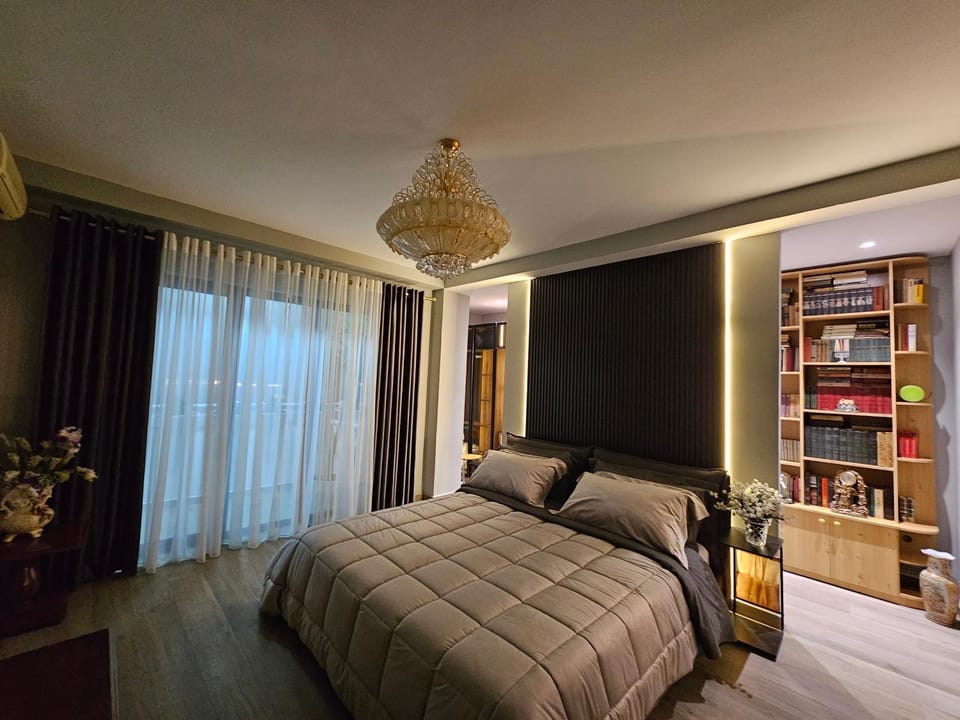 Bed, TV and multimedia, Coffee/tea facilities, View (from property/room), Balcony/Terrace, heating, internet, locker, oven, towels, air conditioner