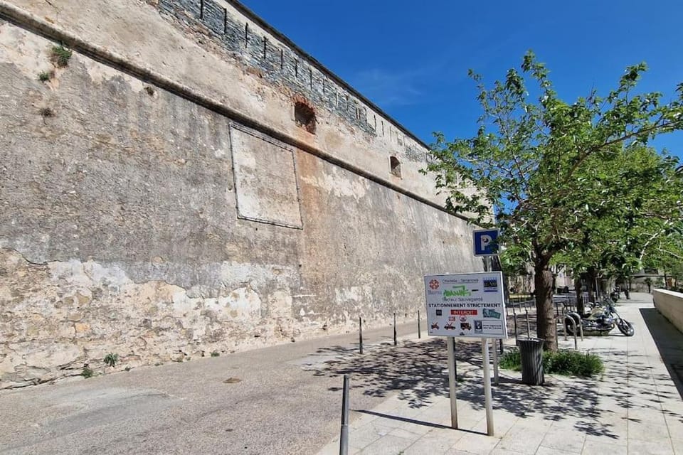 Suite au Cœur de la Citadelle by Monarca Apartment in Bastia
