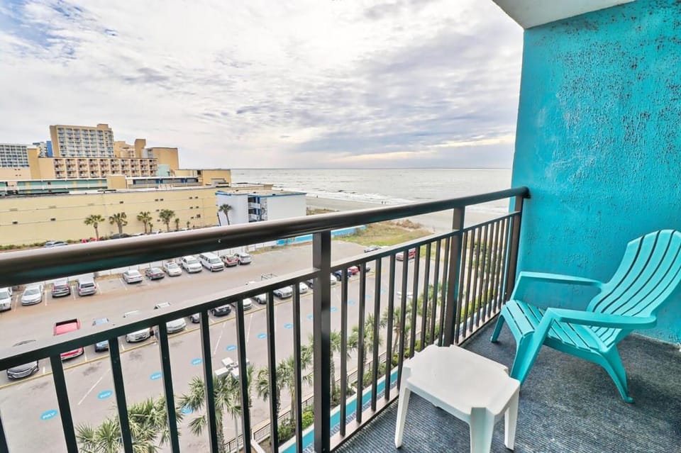 OCEAN VIEW - 7th Floor Landmark Resort House in Myrtle Beach