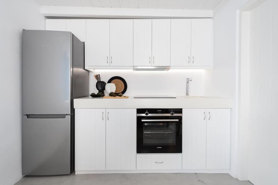 Kitchen or kitchenette, pet friendly, stove