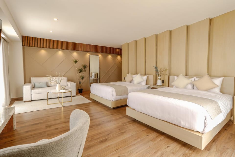Bed, Living room, Photo of the whole room, Seating area, Bedroom