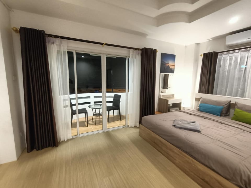 Beach front B3 Marie Guest house Apartment in Pattaya City