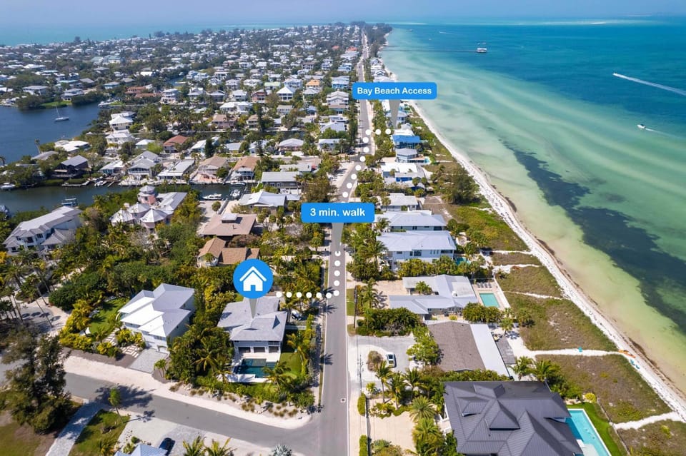 Golf Cart included Luxurious Outdoor Living with Putting Green and Outdoor Kitchen House in Anna Maria Island