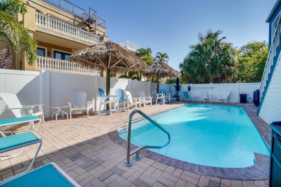 Seagrass Flats 2 offers prime location that House in Bradenton Beach