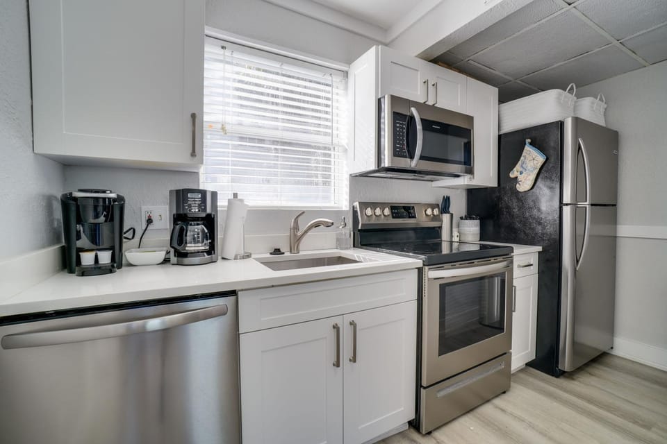 Seagrass Flats 1 located less than 75 steps to the White Sandy Beaches House in Bradenton Beach